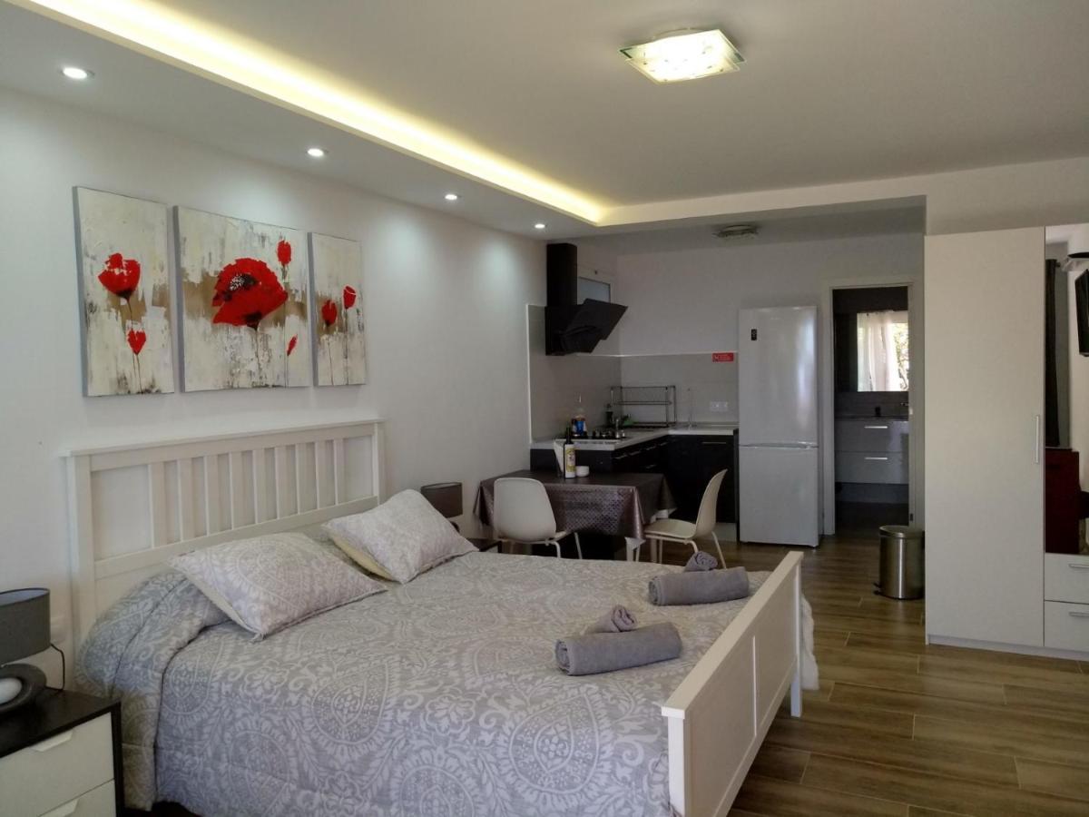 Modern Seaview Studio Apartment Arafo Exterior photo